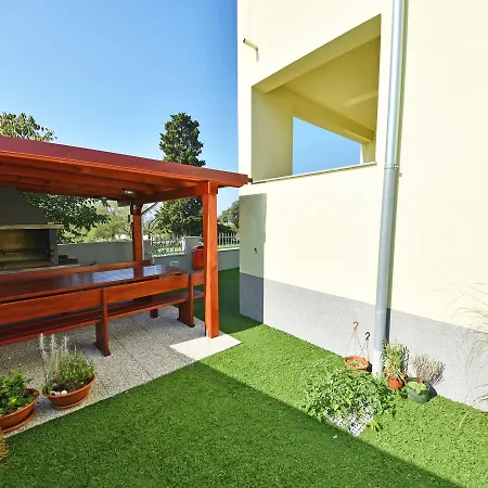 Antonio Apartments شقة *