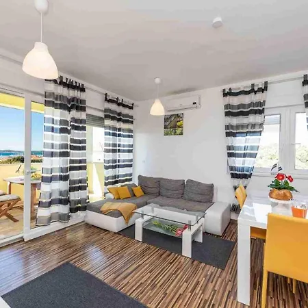 Antonio Apartments *
