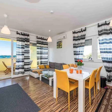Antonio Apartments شقة *