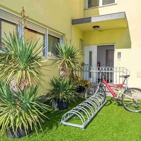 Antonio Apartments *