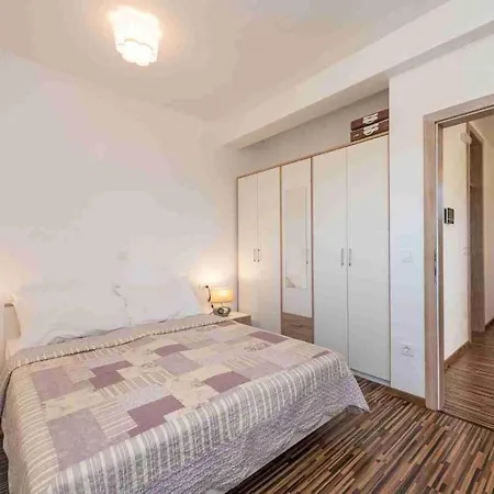 Antonio Apartments شقة *