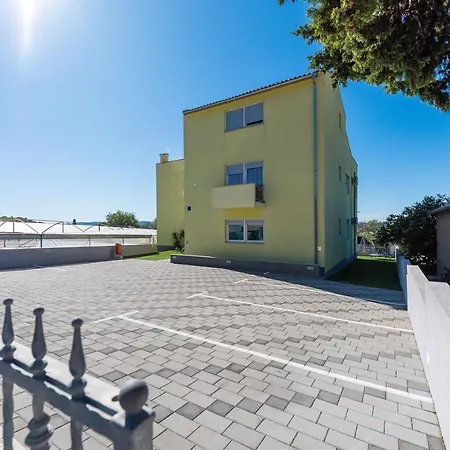 Antonio Apartments شقة Sukošan