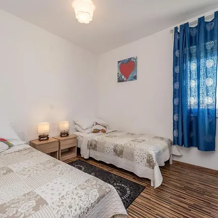 Antonio Apartments *